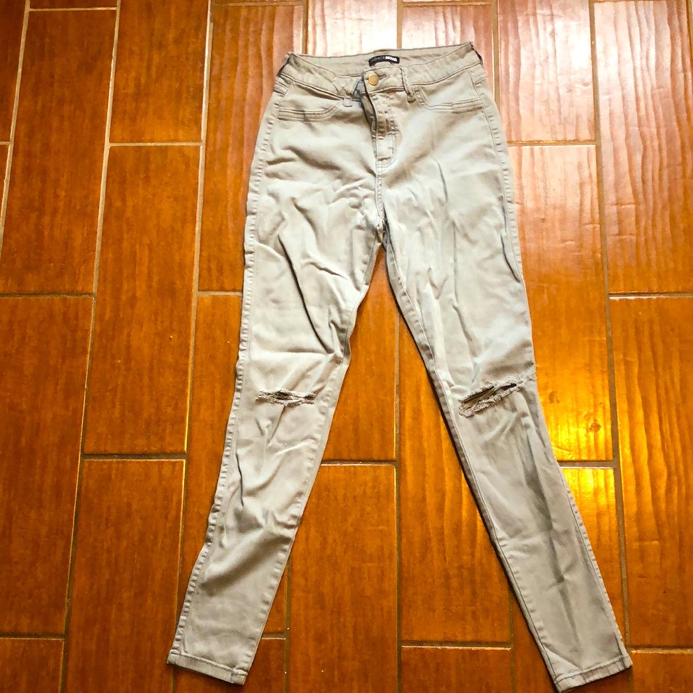 Fashion Nova distressed Jeans